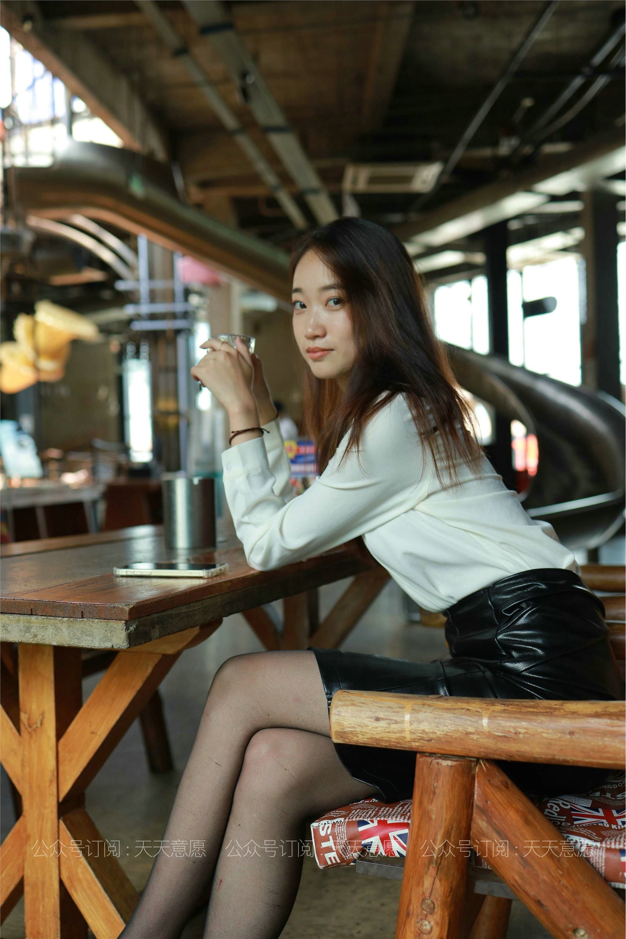 IESS异思趣向  2021.06.30 丝享家847：小高《OL黑玫瑰》